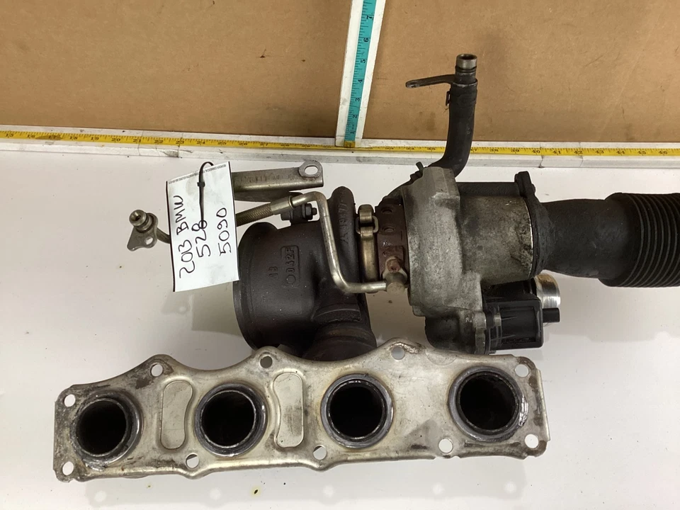 BMW 528i 2011-2016 turbocompresor colector de escape OEM Foto 2 de 4