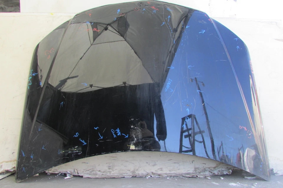 2008-2011 Mercedes Benz C300 Front Hood Bonnet Lid Panel Cover Assembly Black OE - Image 4 of 4