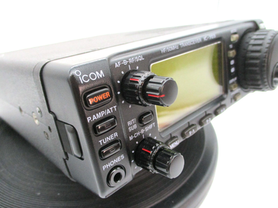 ICOM IC-703 HF All Band +50MHz (SSB/CW/RTTY/AM/FM) 10W Transceiver
