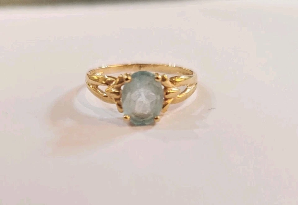 Bague or jaune 18 carats et aigue marine - Photo 1/4