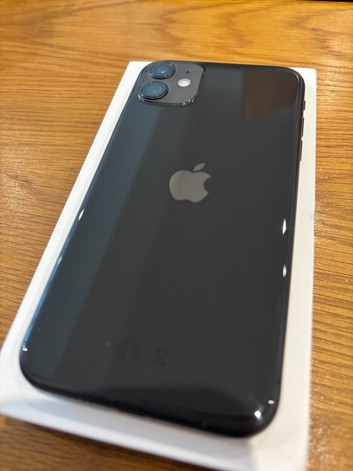 Apple iPhone 11 64GB Black (Unlocked) A2221 (CDMA + GSM) EXCELENT