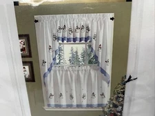 Lorraine Home Fashions 36” Length 56" Width Tier Curtains White snowmen ⛄️