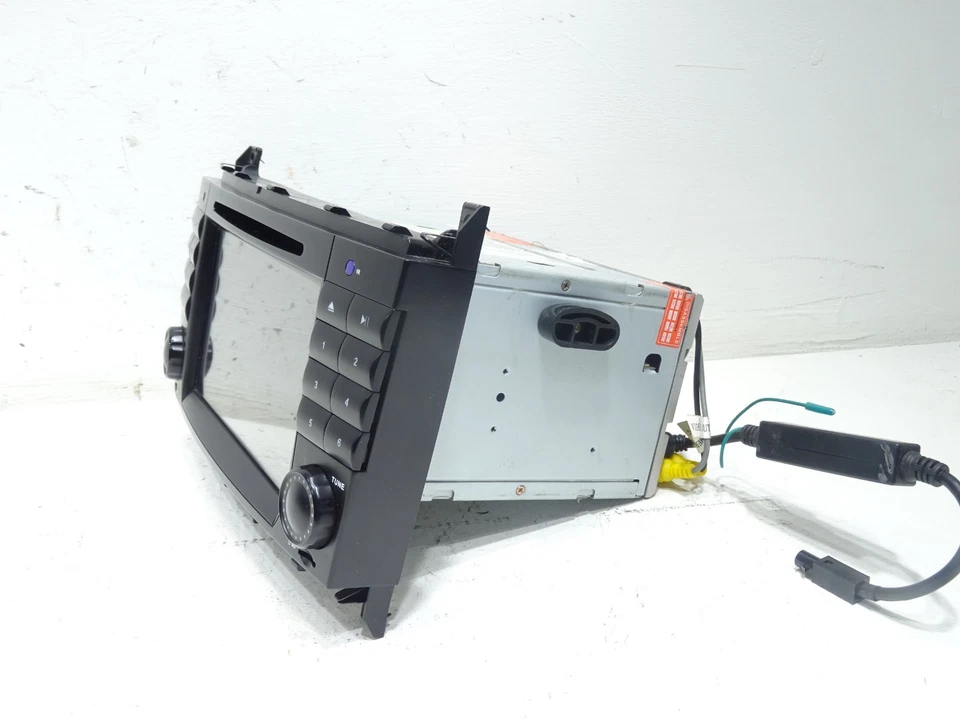 2008 MERCEDES BENZ C CLASS C204 SAT NAV UNIT Satellite Navigation Head Unit - Image 3 of 4