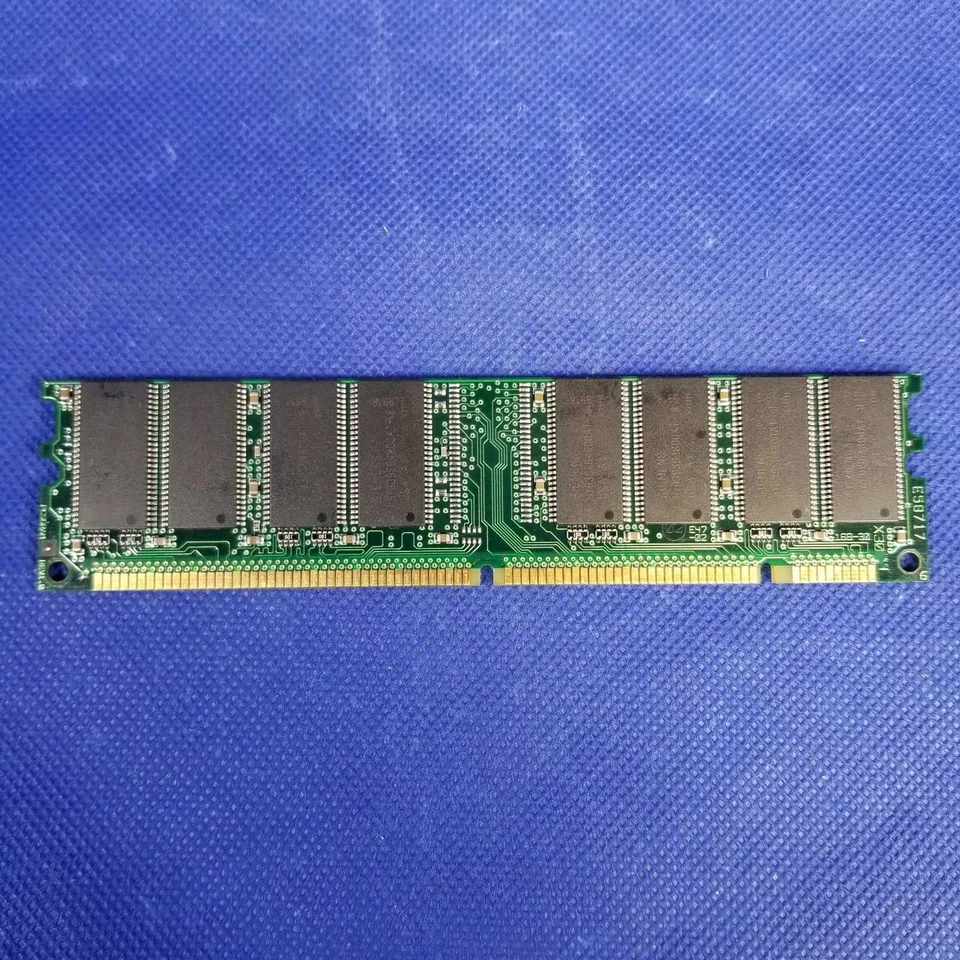 Siemens 128MB PC100 SDRAM DIMM HYS64V16220GU-8 16MX64 168-Pin Memory Module - Image 4 of 4