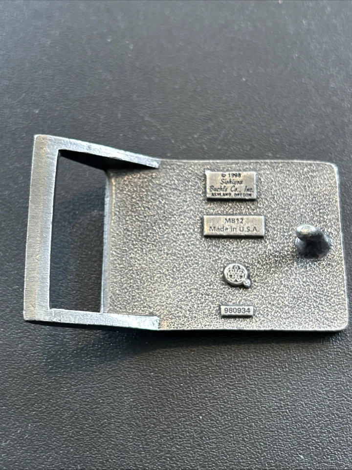 Siskiyou Belt Buckle Ducks Ashland Oregon M812 2”x1.5” Vintage 1998 - Image 4 of 4