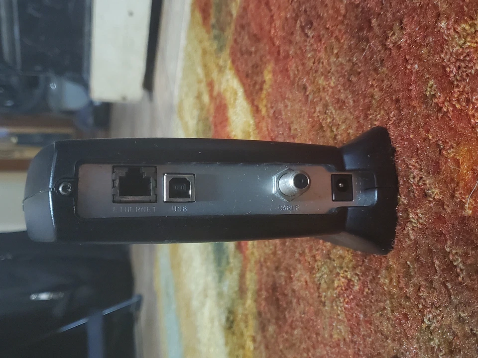 Motorola SURFboard SB5101U (563452-001-00) 38 Mbps Cable Módem con Fuente de Alimentación Foto 2 de 2