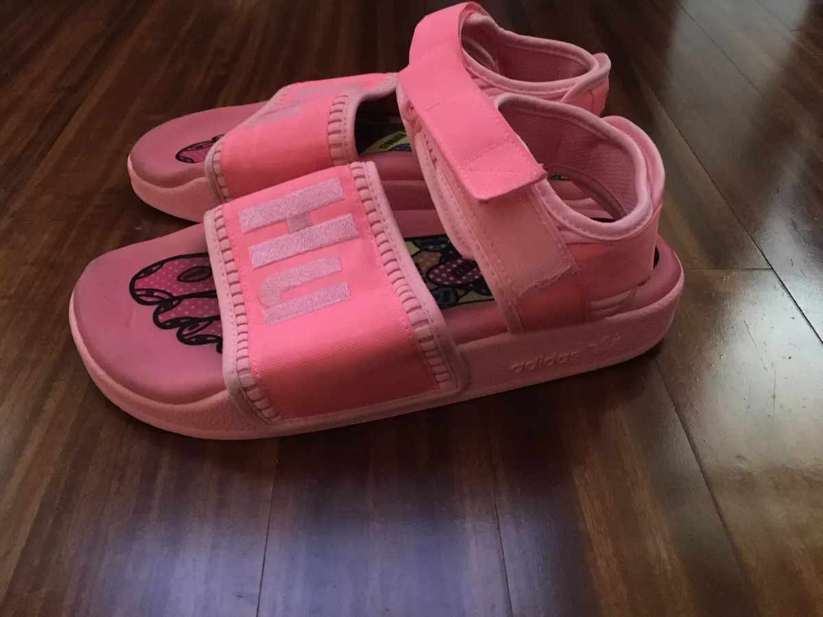 Adidas pharrell hotsell williams hu adilette