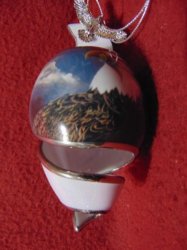 On Eagles' Wings 2002 Bradford Edition Ornaments (Soaring, Golden Eagle, America - Picture 10 of 19