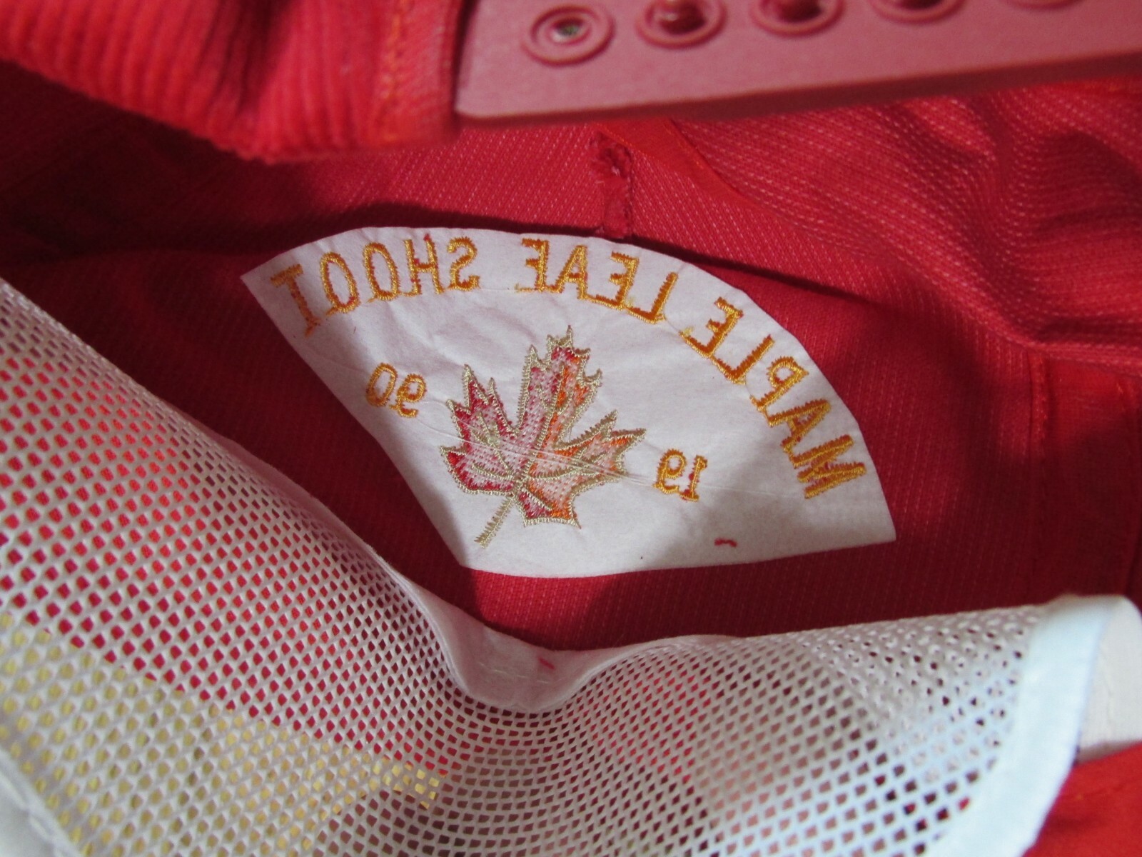 MAPLE LEAF SHOOT 1990 SNAP BACK CAP HAT - image 9