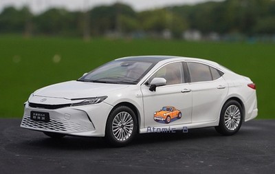 1/18  Camry 2024 9th Generation White Diecast Car Model Toy