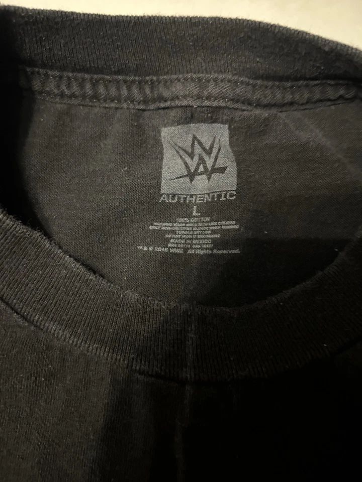 Men’s WWE WWF Roman Reigns Wrestling T-Shirt Size Large - Image 3 of 3