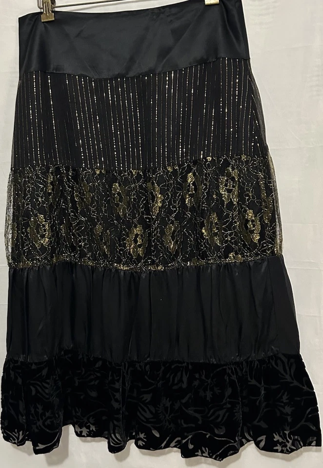 Falda Jeremy Spenser 8 Seda Terciopelo Burnout Encaje Negro Dorado Cachicho Hada Oscura Foto 4 de 4