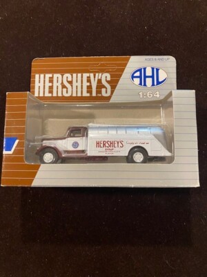 1991 Hershey's Peterbilt 260 AHL 1:64 Diecast Syrup Tanker Truck