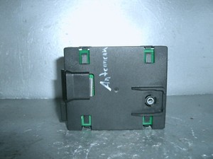 Mercedes W169 Antennenverstärker A1698200475