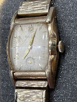 Exquisite Vintage 1953 Man’s BULOVA L3 Stunning Fancy Case Runs very  Strong