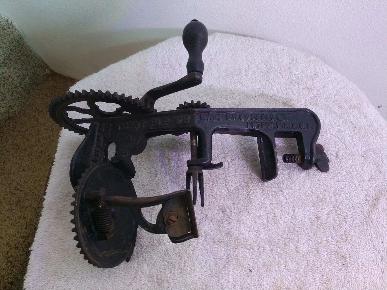 Antique Turntable 98 Apple Peeler Goodall Co. Antrim N.H. Pat. May 24th 1898