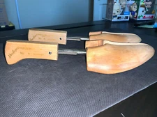 Vintage Shoe Tree No 4 Mohawk Rochester NY Shoe Tree Co. Split Toe Pair