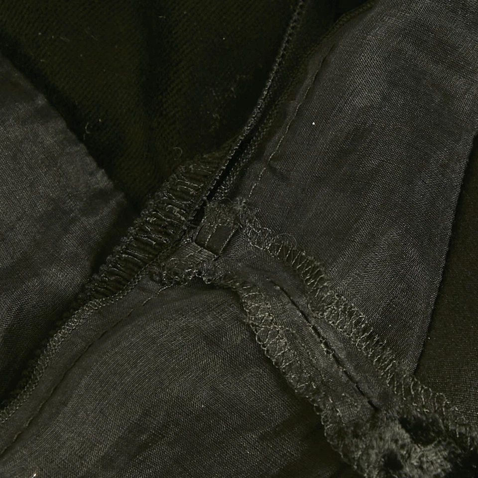 Top de espagueti de terciopelo con detalle de lentejuelas negras Dolce Gabbana S Foto 4 de 4