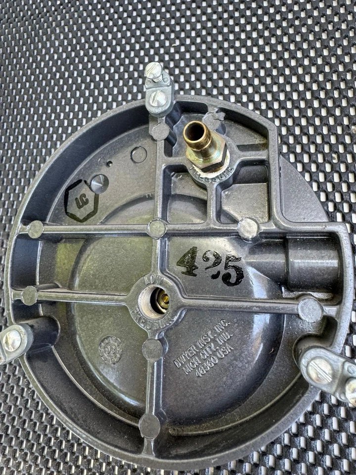 Dwyer Magnehelic Pressure Gauge 15 PSIG - Image 4 of 4