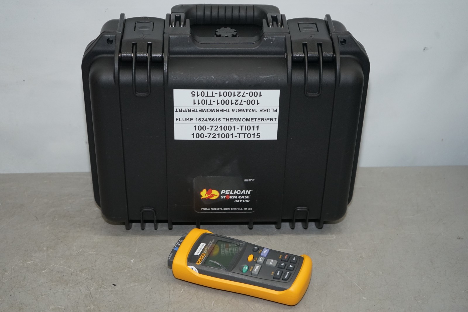 ^ Fluke Hart Scientific 1524 DualChannel Reference Thermometer (No Probe) #X5924