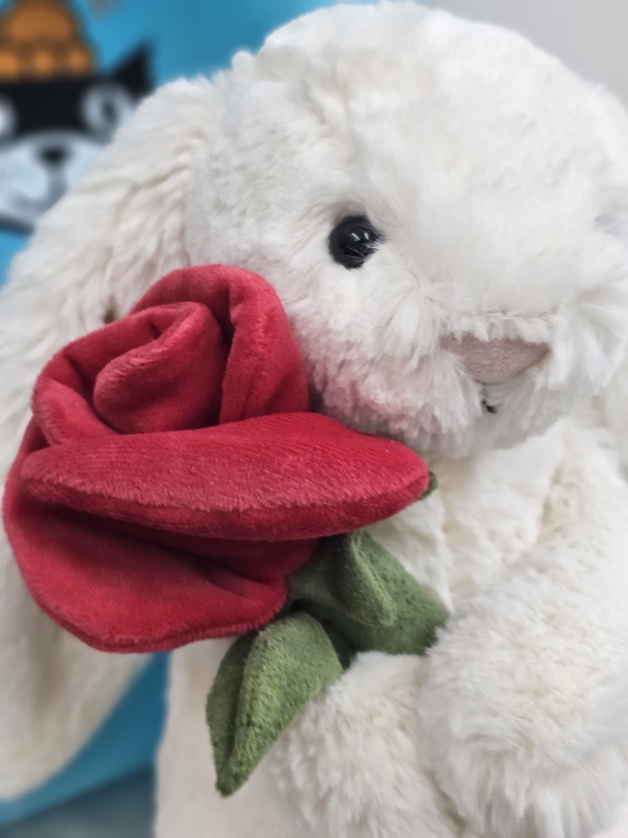 Jellycat Cream Bunny w Rose Plush 12.2