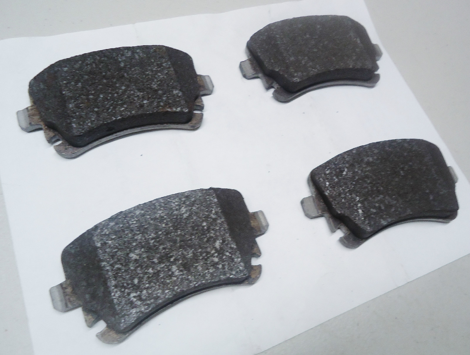 BENTLEY CONTINENTAL SERIES / FLYING SPUR REAR BRAKE PAD SET OEM # 3W0698451J