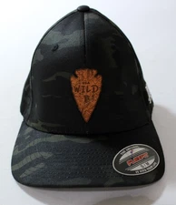 Branded Bills Men's USA Wild Flexfit Fitted Hat WR4 Dark Camo Small/Medium
