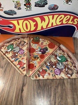 Deborah Mallow/Rosenfeld Pizza Slice Shaped Plates Vintage 1990 s Plastic QTY 3