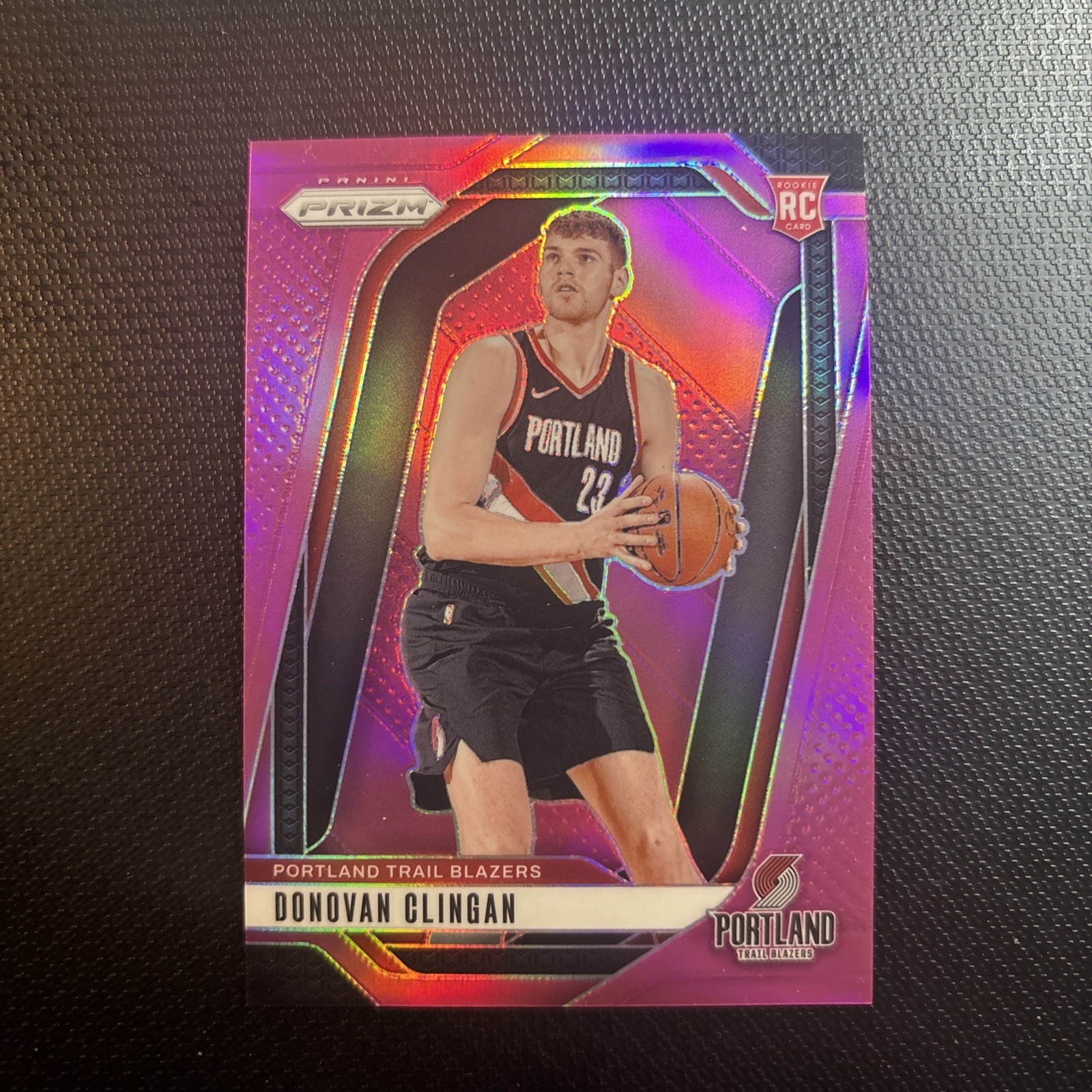 2024-25 Panini Prizm Donovan Clingan #221 RC Rookie Pink /249