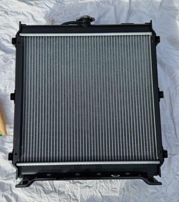 OEM Kubota Radiator 1G992-72060 / Engine Models V1505 WG1605