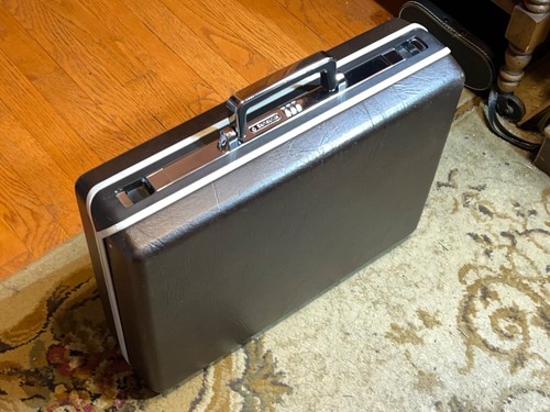 Vintage Samsonite™ Omega GL (Global Legacy) Briefcase Combo Lock 18 x 13 x 5 - 第 1/20 張圖片
