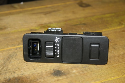 Original Mitsubishi Carisma Schalterblende MR240907 Leuchtweite MI.6381.007