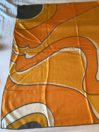 Awesome Vintage Vera 100% Silk G-Gold Piece Collector Scarf 31”x31” Abstract - Picture 5 of 11
