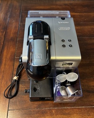 De'Longhi EN520SL Nespresso Coffee Machine Made In Italy !