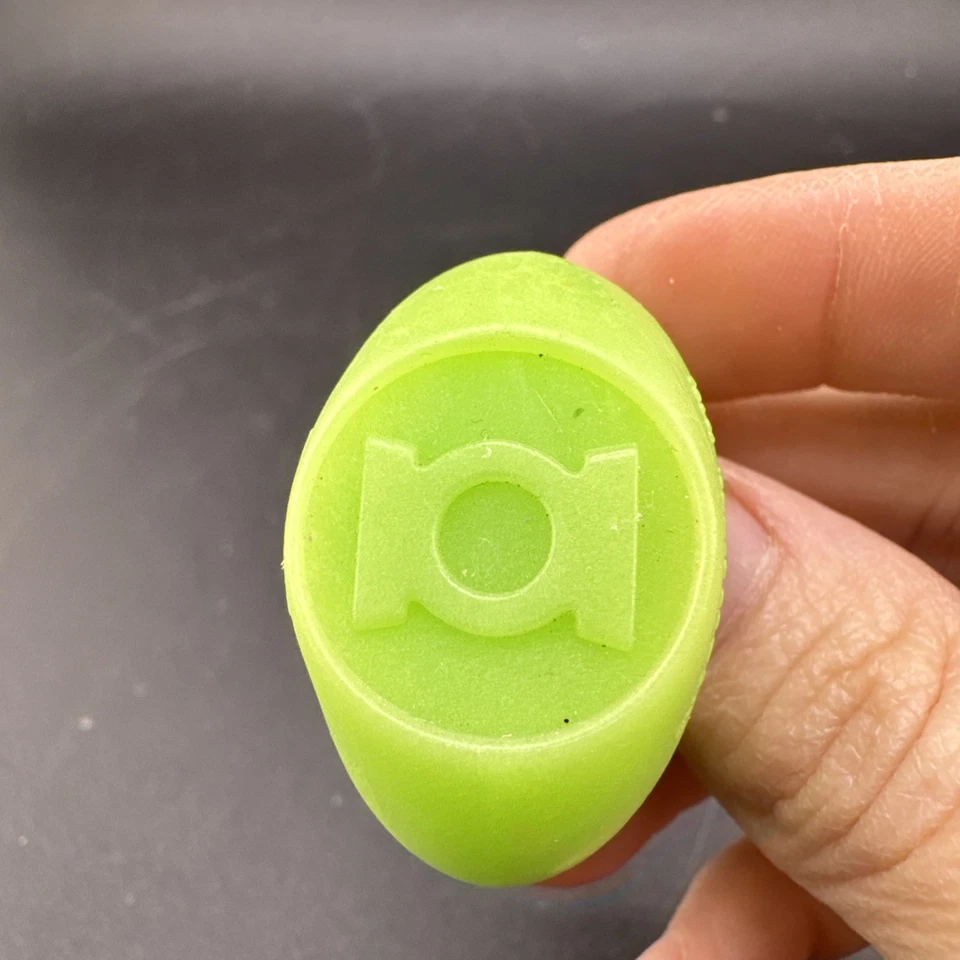 Anillo de plástico linterna verde superhéroe 📦 Foto 2 de 4