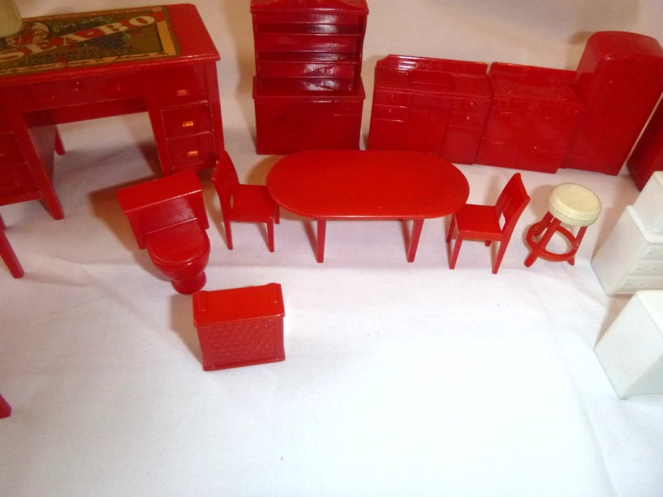 Lot Vtg Plastic Red & White Mixed  Dollhouse Furniture,, Renwal and MAR -26 Pcs - Image 3 of 4