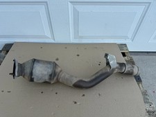11-18 Porsche Cayenne 958s 4.8l Rear Exhaust Downpipe Oem 7p5131705 11-18 Porsche Cayenne 958s 4.8l Rear Exhaust Downpipe Oem 7p5131705