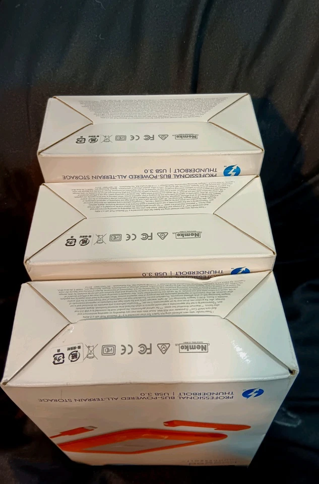 3 LaCie Rugged 1TB External Drive Thunderbolt/Usb 3.0 110mg - Image 4 of 4