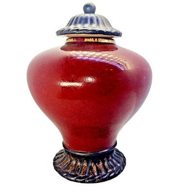 Vintage Chinese Shi Wan Ware Porcelain/Pottery Burgundy Glaze Ginger Jar w/ Lid