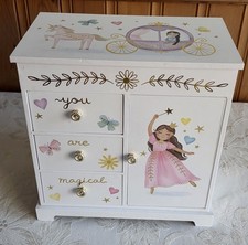 Giggle Honey Princess Unicorn 3 Drawer Musical Jewelry Box Model GHB1508