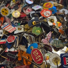 200 Grams Vintage Original 1960s Advertising pin badges stick pins Netherlands