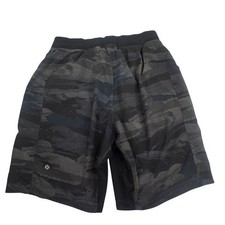 Lululemon Shorts Men's Medium Green Camo Liner less Pace Breaker Gym Stretch