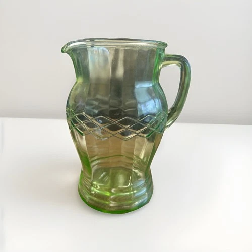 Vintage Anchor Hocking Uranium Glass Pitcher 8” Cris Cross Pattern