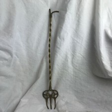ANTIQUE OLD  VINTAGE BRASS TOASTING FORK