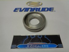 OMC Evinrude 310581 Bearing Housing O.E.M. N.O.S. QTY 1