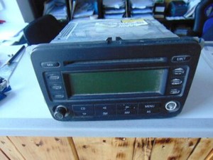 Radio RCD300 1K0035186 VW TOURAN (1T1, 1T2) 2.0 TDI 16V