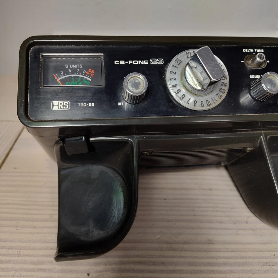 Vtg Realistic CB-Fone 23 TRC-56 Citizens Band Transceiver No Handset UNTESTED - Image 3 of 4