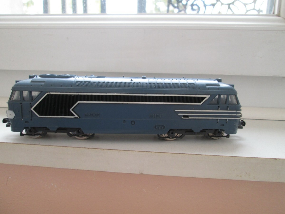 Locomotive Diesel Jouef BB 67001 N°2 - Modèle Motorisé 3 Pôles - Occasion Avec Coffret