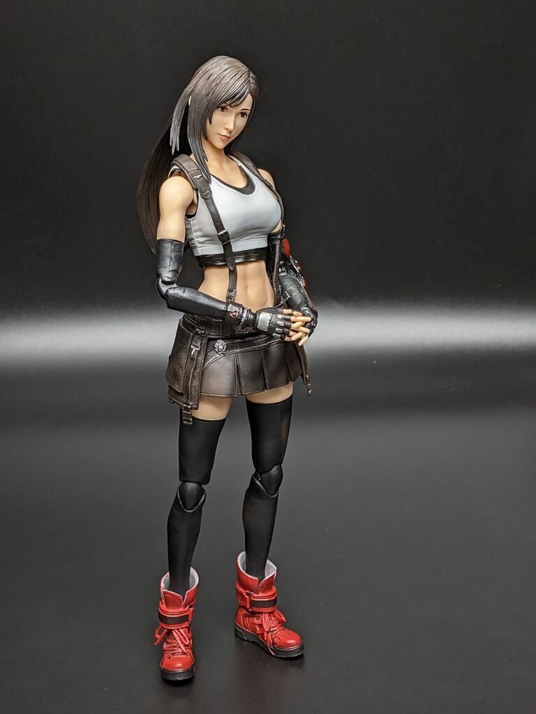 翔*）様 FINAL FANTASY VII PLAY ARTS Tifa FINAL FANTASY VII REMAKE PLAY ARTS KAI ACTION FIGURE - TIFA