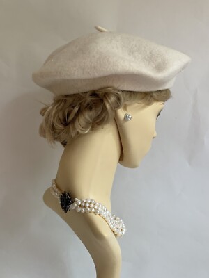 Ivory 1960s Vintage Inspired French Style Wool Fine Knit  display picture 2
